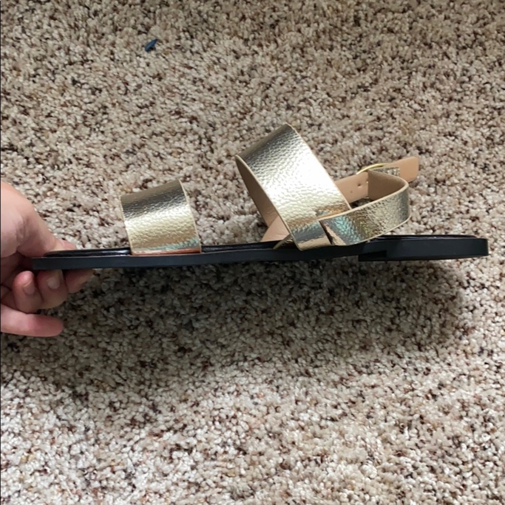 Gold sandal - Picture 2 of 4